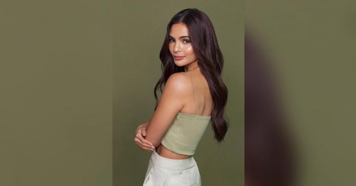 LOVI POE. LOVI POE IG PHOTO