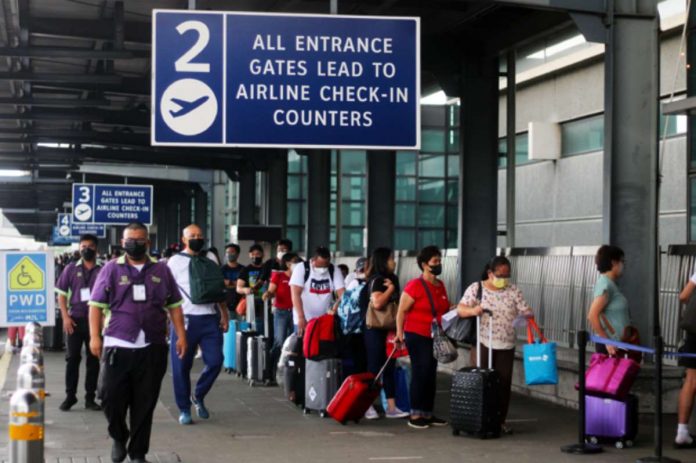 Passengers arrive at the Ninoy Aquino International Airport (NAIA) Terminal 3. INQUIRER FILE PHOTO