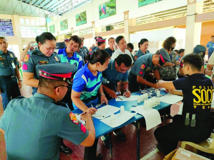 Over 300 police commissioned, non-commissioned and non-uniformed personnel of the Police Regional Office 6 took a random drug test at Camp Gen. Martin Teofilo B. Delgado in Iloilo City on Tuesday, July 4. AJ PALCULLO/PN