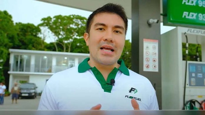 LUIS MANZANO