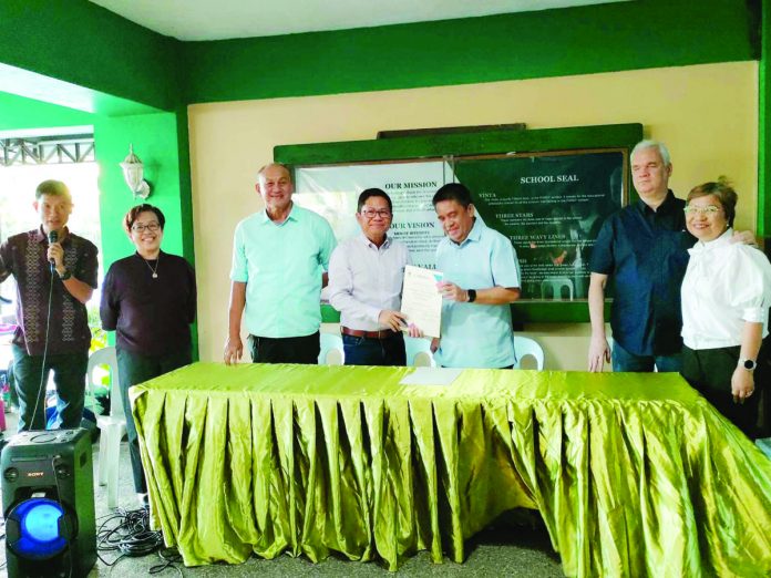 (From left) Mr. Ronnie Gilles (Personal Formation Director), Mrs. Noemi Marasigan, Mr. Isabelo Paredes Jr. (member, Board of Trustees), Atty. Diosdado Marasigan, Mr. Gerard Eugene Lacaya (Executive Director), Mr. Jose Maria, and Dra. Diana Marie Cacho