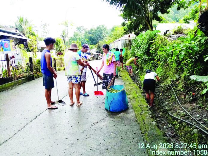 Residents of Barangay Millamena joined the municipal-wide cleanup drive against dengue in Sibalom, Antique on Aug. 12. NUTRISKWELA RADYO KAABYANAN FACEBOOK