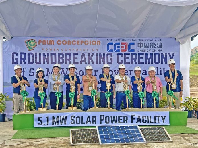 Breaking ground for the Palm Concepcion Power Corporation (PCPC) Solar Facility are (from left) PCPC Chief Operating Officer Winifredo Pangilinan, PCPC Board of Director Darlene Marie Berberabe, NEPC Business Manager Liu Yongli, PCPC Business Development Manager Jacinto Ray Ng III, Iloilo’s Gov. Arthur “Toto” Defensor Jr., PCPC President and Chief Executive Officer Nicandro Fucoy, Concepcion’s Mayor Milliard Villanueva, Department of Environment and Natural Resources Region 6’s Environmental Monitoring and Enforcement Division Chief Vic Los Bañes, CENRO Sara Officer-in-Charge Rene Abordo, and PCPC Board of Director Rio Sesinando Venturanza. 