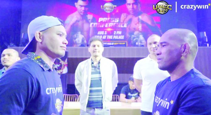 Ilonggo Rene Catalan (right) faces off with Eros Baluyot (right). PHOTO COURTESY OF JOSEF RAMOS