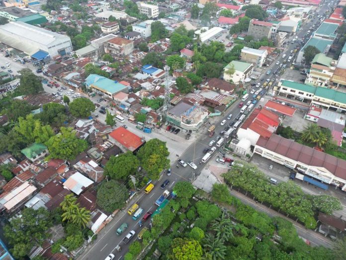 Local transport groups in Negros Occidental await the approval of the fare hike petition filed before the Land Transportation Franchising and Regulatory Board. Photo shows the Lopez Jaena-Burgos streets in Bacolod City. BCD PIO