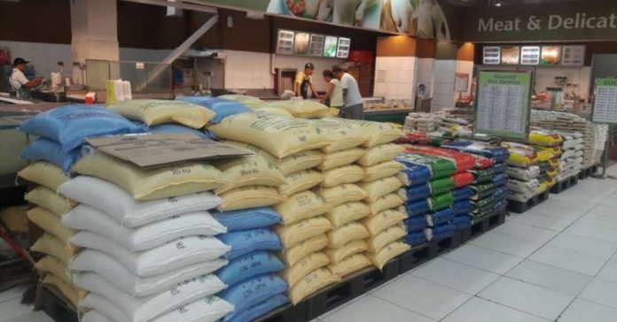 The Philippine Amalgamated Supermarkets Association says food inflation is likely being led by rice, which prices have spiked by up to P10 per kilo in recent days. PNA FILE PHOTO