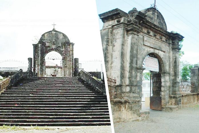 Janiuay Cemetery (left) and Cabatuan Cemetery (right). HERITAGE CONSERVATION SOCIETY, VALERIE CAULIN