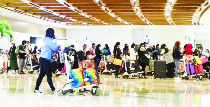 The Philippines generated P316.9 billion in revenue from tourists coming mostly from South Korea, the United States and Japan from Jan. 1 to Sept. 19, 2023. Photo shows passengers arriving at the Ninoy Aquino International Airport Terminal 1 in Pasay City. MARK DEMAYO/ABS-CBN NEWS FILE PHOTO