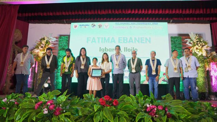 Farmers and fisherfolks were recognized for their significant contributions to the economy of Iloilo Province during Farmers and Fisherfolks’ Day on Friday, Oct. 6. BALITA HALIN SA KAPITOLYO