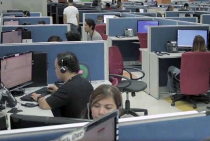 A market research firm survey showed that most Filipinos look for part-time jobs in call centers. PHOTO COURTESY OF ABS-CBN NEWS