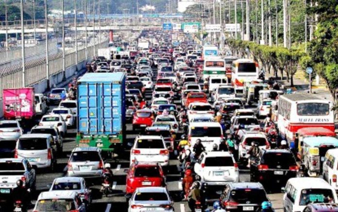 Total vehicle sales from January to October 2023 grew by 25.9 percent to 352,971 units from 280,300 units in the same period in 2022. PNA PHOTO BY BEN BRIONES