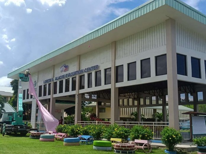 The Loreta V. Alacre Evacuation Center at the Cadiz Viejo National High School in Cadiz City, Negros Occidental. RADYO BANDERA SWEET FM CADIZ CITY