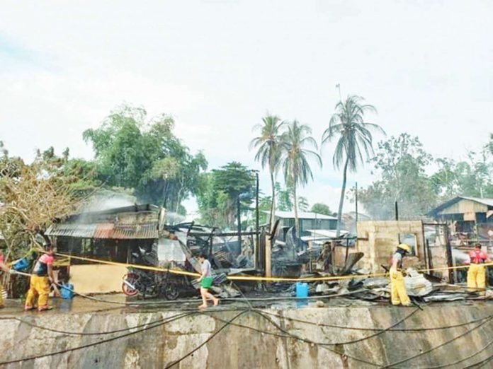 Fire razes 10 houses in Purok 6, Barangay 1, Kabankalan City, Negros Occidental on Wednesday afternoon, Nov. 1. KABALIKAT CIVICOM KABANKALAN FB PHOTOS