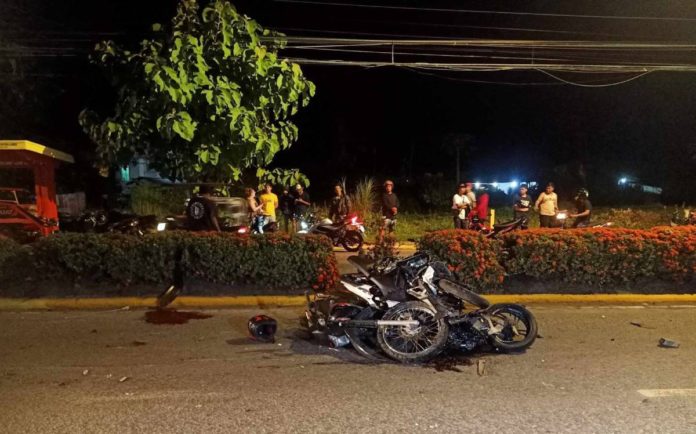 A pickup truck hit three motorcycles in Roxas City on early Sunday morning, Dec. 10. Three individuals died. RADYO BANDERA ROXAS CITY