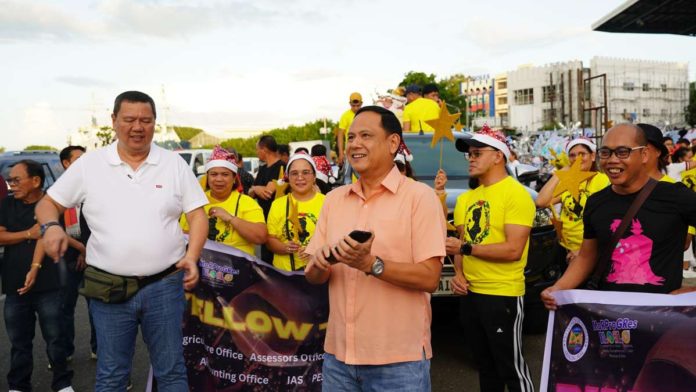 Gov. Arthur Defensor Jr. eyes more improvements in the agriculture sector through improving the rice production of farmers and implementing a barangay-based tourism program in Iloilo province next year. BALITA HALIN SA KAPITOLYO FB PHOTO