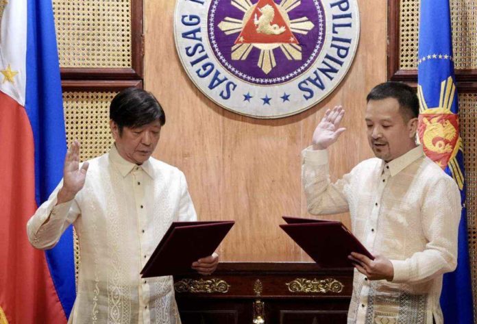 Jonathan Tan took his oath of office before President Ferdinand Marcos Jr. on Jan. 12 as the new Undersecretary of the Department of Interior and Local Government. Tan is a former mayor of Pandan, Antique. DILG USEC. JONATHAN TAN FACEBOOK