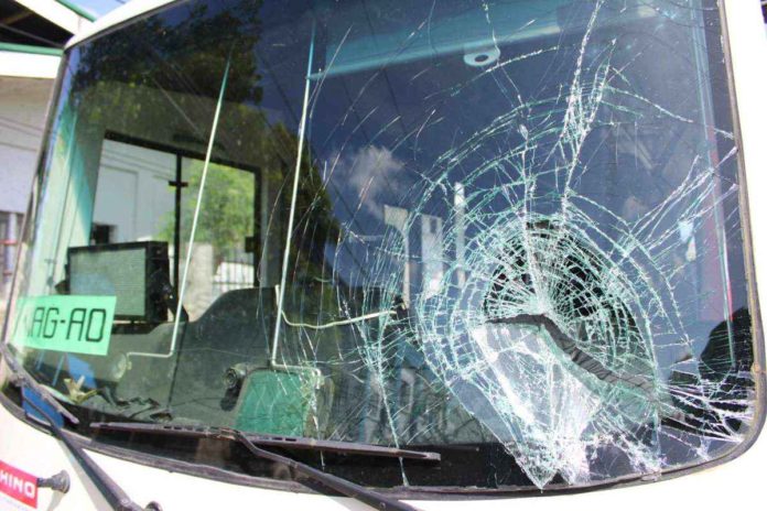 Two pedestrians were hit by an oncoming modernized jeepney in Oton, Iloilo on Sunday. The impact of the crash killed a mother and injured her minor daughter; it also broke the vehicle’s windshield. AJ PALCULLO/PN