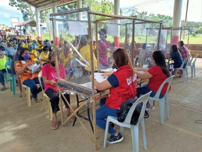 The Department of Social Welfare and Development has started releasing the social pension of indigent senior citizens across Western Visayas this January.