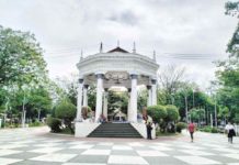 Dry goods vendors are prohibited from conducting business at Bacolod Public Plaza. The city government is yet to decide whether it would exempt the fund-raising activity of the Diocese of Bacolod, which owns a part of the plaza. JEN BAYLON/PN