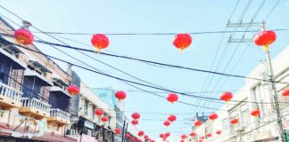 Chinese lanterns adorn Iznart Street in Iloilo City as the Filipino-Chinese community in the city prepares to celebrate Chinese New Year, which falls on Saturday, Feb. 10. AJ PALCULLO/PN