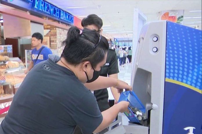 The Bangko Sentral ng Pilipinas has so far deployed 25 coin deposit machines (CoDM) in Metro Manila. It hopes to double the number this year, expanding to provinces outside Metro Manila. ABS-CBN NEWS PHOTO