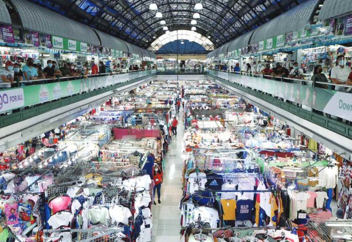 The National Bureau of Investigation seized P63 million worth of alleged fake goods at the Greenhills Shopping Center (in this file photo) in San Juan City in 2022. NIÑO JESUS ORBETA/PHILIPPINE DAILY INQUIRER PHOTO