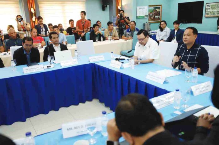 Several short-term and long-term solutions to the recurring power blackouts in Panay Island were presented to Mayor Jerry P. Treñas and Gov. Arthur Defensor Jr. during the Panay energy stakeholders meeting on March 7.