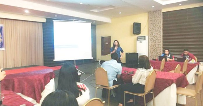 Pantawid Pamilyang Pilipino Program division chief Belen Gebusion gives updates on the implementation of the Lifeline Rate Program in Western Visayas on Friday, March 22. PNA PHOTO BY ANNABEL CONSUELO J. PETINGLAY