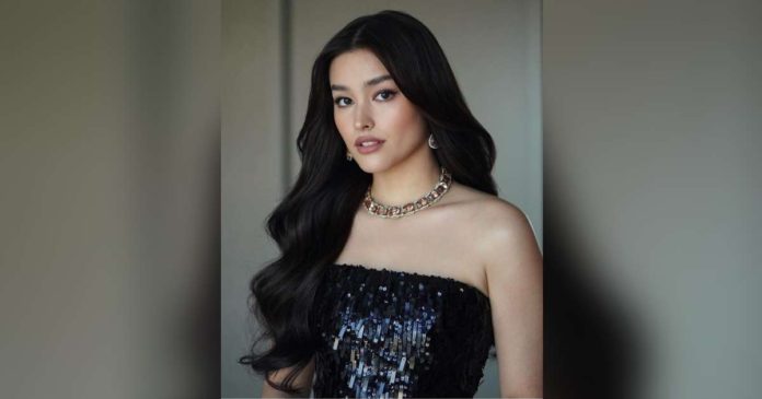 LIZA SOBERANO