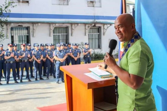 Atty. Jerome Asuga, director of the National Police Commission Reion 6, is the guest of honor and speaker during the Iloilo City Police Office’s flag raising and awarding ceremonies on Monday, March 11. ICPO PHOTO