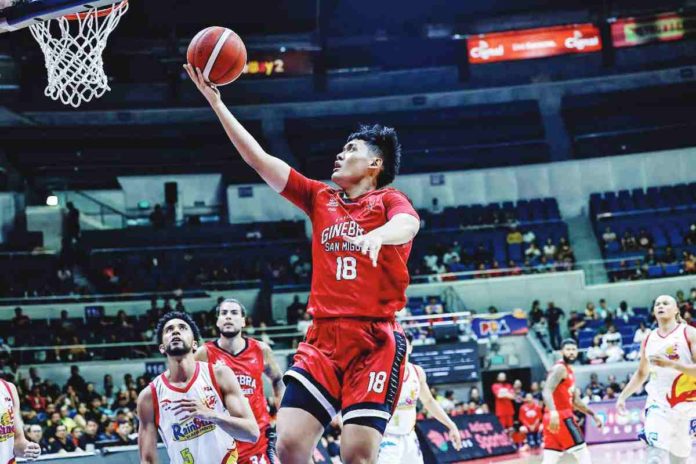 Barangay Ginebra San Miguel Kings rookie Raphael Cu made his presence felt against Phoenix Fuel Masters. PBA PHOTO