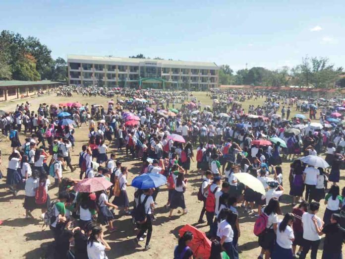 The Philippine Atmospheric, Geophysical and Astronomical Services Administration (PAGASA) in Iloilo recorded a peak heat index of 41 degrees Celsius at 2 p.m. on March 6. It advised the public to drink plenty of water, avoid direct sun exposure and use an umbrella for protection, among others, to mitigate the effects of the heat. BFP-PAVIA FILE PHOTO