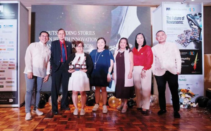 PANAY NEWS wins big at the Philippine Press Institute (PPI) Community Press Awards. Panay News’ representative Mary Zohayda Baltazar (3rd from left) receives the awards – Best Editorial Page, Best in Reporting on Migration Issues and Best in Business and Economic Reporting, during the awarding ceremony held on Thursday, April 25, at the Century Park Hotel in Manila. Photo also shows (from left) Joenald Rayos, Pahayagang Balikas publisher; Rolando Estabillo, PPI chairman and Manila Standard publisher; Joyce Panares, PPI seminar director and Manila Standard managing editor; Shiela Remitar, PPI administrative staff; Bess Zamora, PPI administrative officer; and Ariel C. Sebellino, PPI executive director.