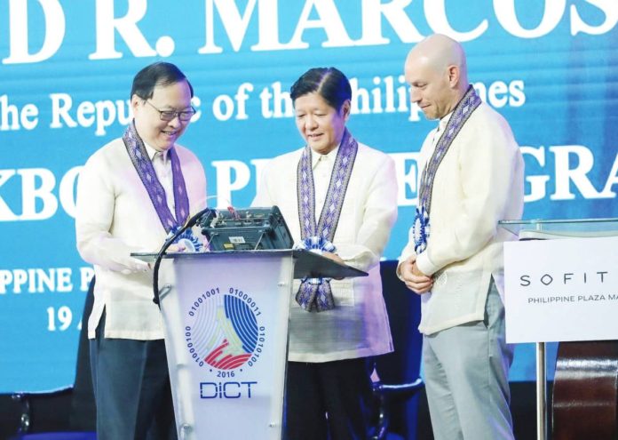 President Ferdinand Marcos Jr. leads the launching of the National Fiber Backbone Project Phase 1 in Pasay City on April 19, 2024. PRESIDENTIAL COMMUNICATIONS OFFICE PHOTO