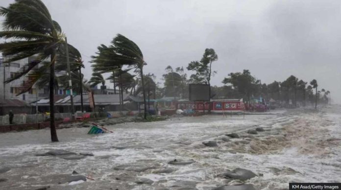 A storm surge hits Kuakata, Bangladesh. KM ASAD/GETTY IMAGES