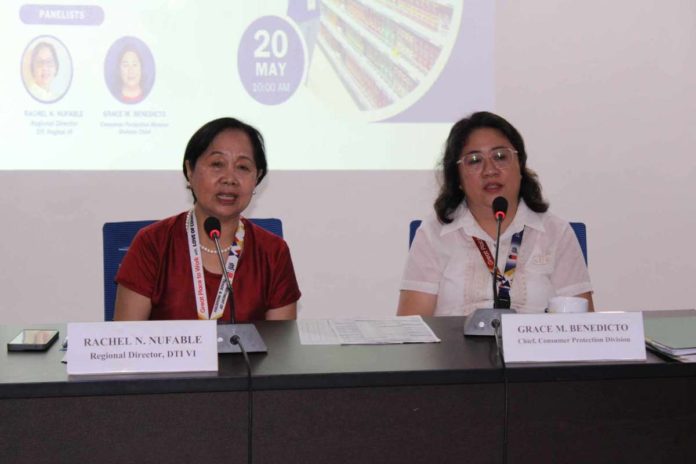 The Department of Trade and Industry (DTI) Region 6 is encouraging consumers and media partners to help ensure that the public are aware of the price freeze in areas under a state of calamity in response to the El Niño phenomenon and pertussis outbreak. Photo shows (from left) Rachel Nufable, officer-in-charge regional director of DTI-6, and Grace Benedicto, chief of Consumer Protection Division of DTI-6.