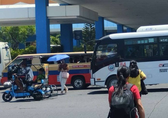 KABACOD Negros Transport says while there is support for voluntary public utility vehicle (PUV) modernization, there is strong resistance against the forced consolidation of PUVs, arguing it infringes on the operators’ freedom of association and would lead to economic hardship for many. PN PHOTO