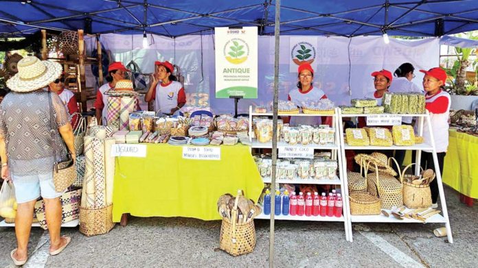 Apart from agricultural produce, the Kadiwa ng Pangulo in Antique also features the products of different micro, small, and medium enterprises. PIA ANTIQUE PHOTO