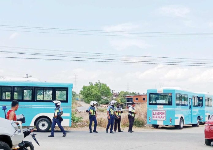 Four minibuses are plying the Abada Escay and Arao, Barangay Vista Alegre to Burgos (point-to-point) route as part of the five-day green route dry run until Sunday, May 19. WATCHMEN DAILY JOURNAL PHOTO