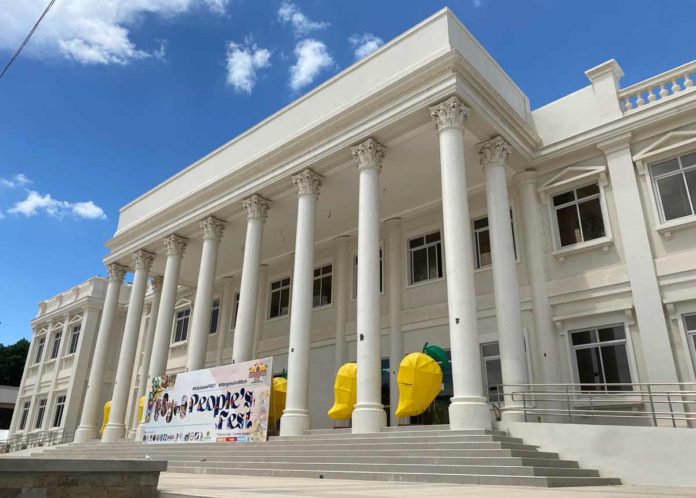 The P300-million Guimaras Governance Center will replace the 50-year-old capitol of the provincial government. AJ PALCULLO/PN