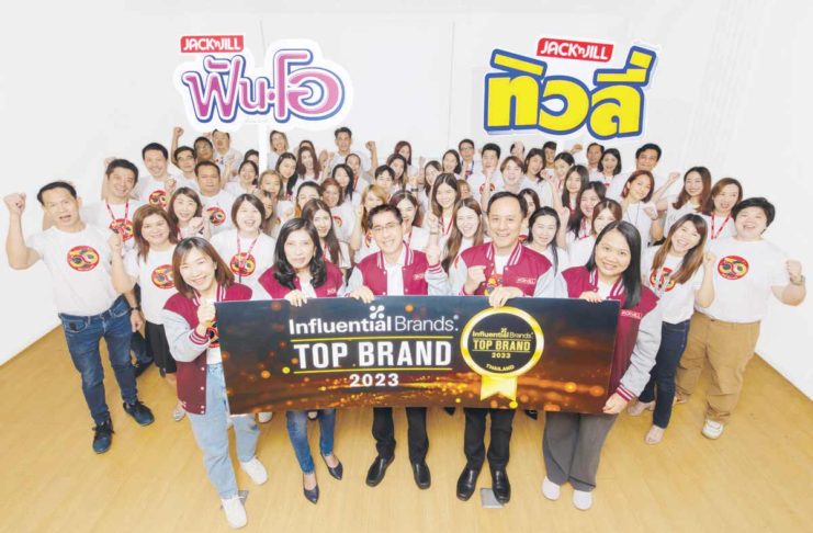 Delighting everyone with good food choices: URC’s Thailand team celebrates a major win as two of its brands, Fun-O and Tivoli, landed in Thailand’s most influential brands list.