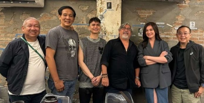 Vhong Navarro (4th from left) makes his comeback to the big screen alongside Bea Alonzo (2nd from right) for an Erik Matti film. @VHONGX44/INSTAGRAM PHOTO