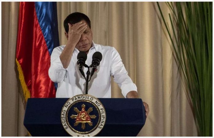 “May katandaan na ako. Tapos na akong magsilbi sa bayan ko at mga kababayang Pilipino. Salamat po sa tulong ninyo,” says former President Rodrigo Duterte.