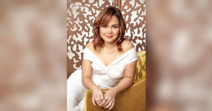 JUDY ANN SANTOS. MODERN PARENTING PHOTO