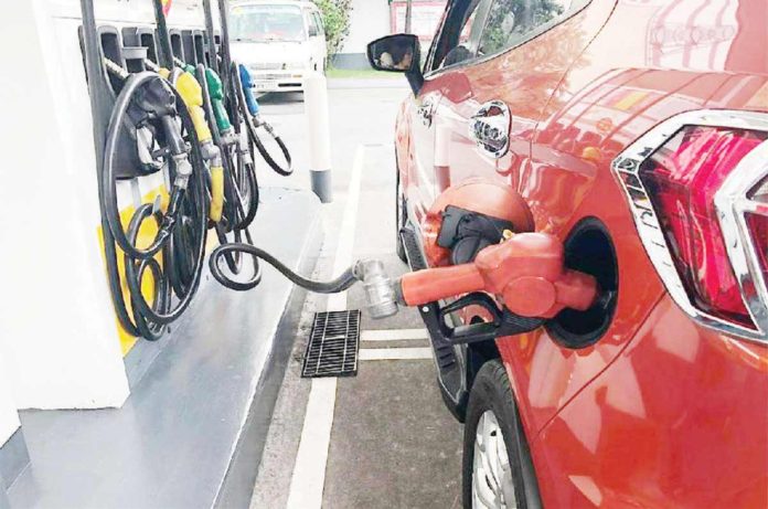 Caltex, Petron and Shell will hike prices per liter of gasoline by P0.85, diesel by P1.75 and kerosene by P1.90 today. GMA NEWS PHOTO