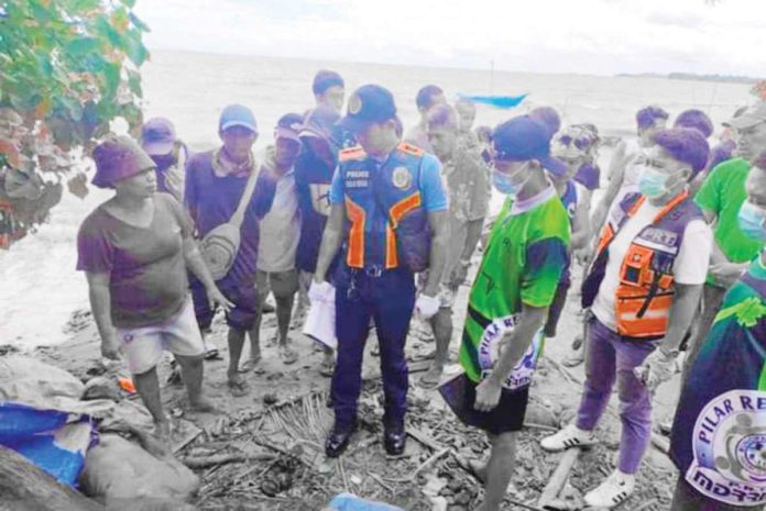 Orlyc Pendon’s lifeless body was fished out of the sea in Barangay Binaobawan, Pilar, Capiz on Wednesday, June 26. PILAR MUNICIPAL POLICE STATION
