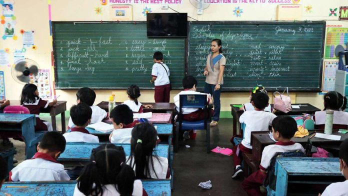 Starting School Year 2025 to 2026, public school teachers at the basic education level will get a higher teaching allowance. INQUIRER FILE PHOTO