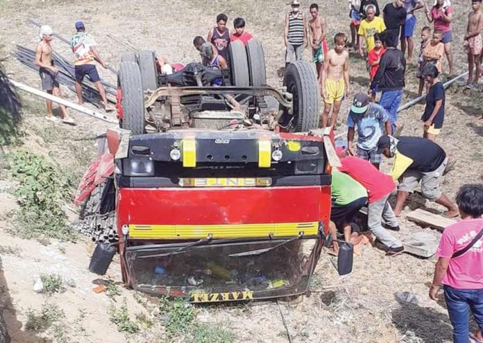 One was dead and three others were hurt after an overloaded delivery truck figured in an accident in Barangay Tamangi, San Dionisio, Iloilo on Saturday morning, June 1. BERNIE BLANCIS PHOTO