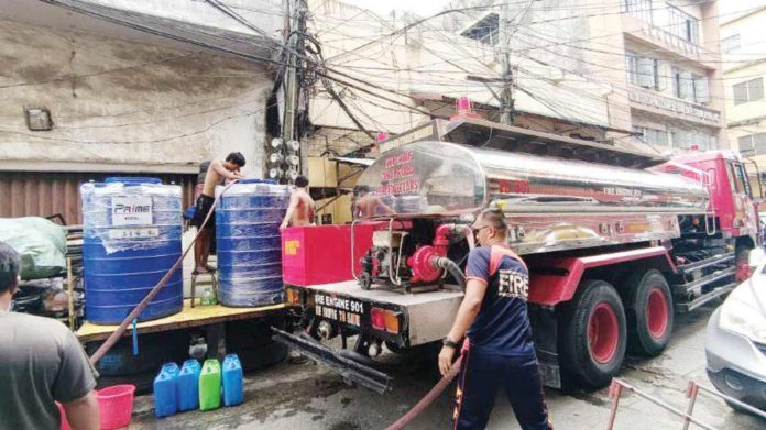 The Iloilo City Government will continue to deliver water to barangays reeling from water scarcity through “Oplan Bulig Tubig sa Syudad” until the state of calamity due to the water shortage is lifted. ILOILO CITY GOVERNMENT PHOTO