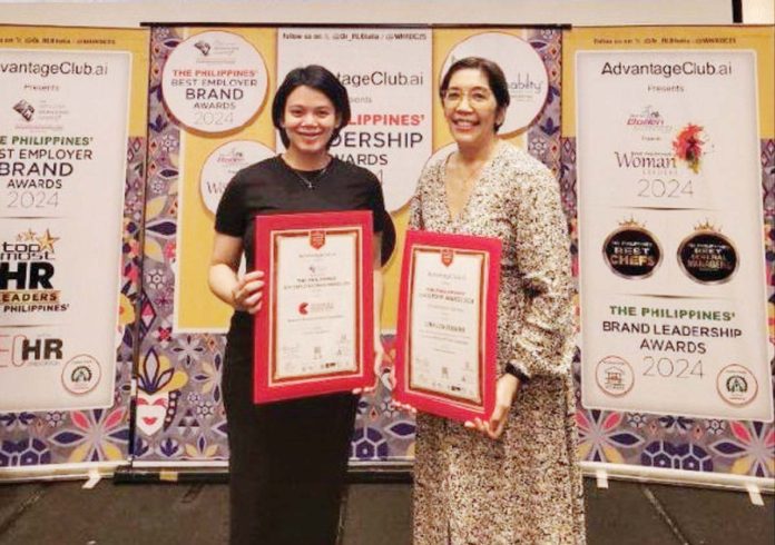 Semirara Mining and Power Corporation AVP for Human Resources and Organizational Development Lora Liza Dioquino (right) and Corporate Communications Manager Ellaine Macayan (left) attended the awarding ceremony at Dusit Thani Makati.